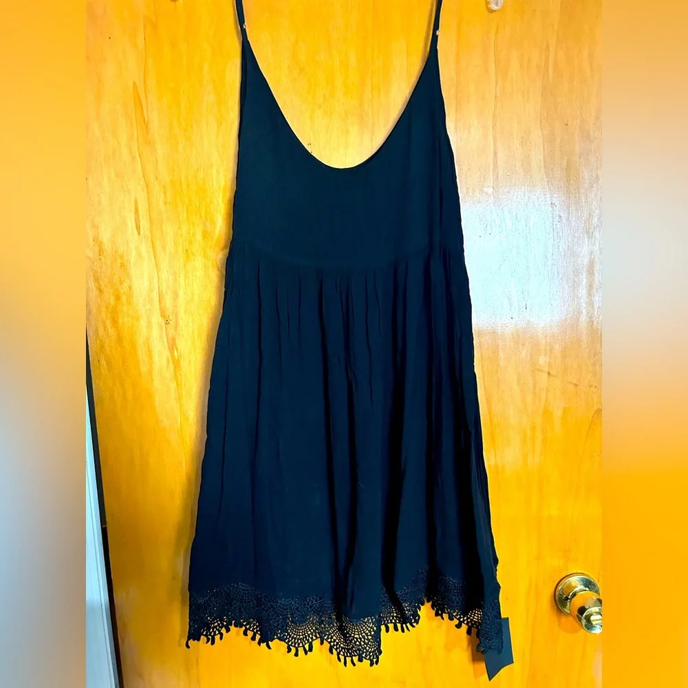 NWT Lulus Rhiannon Black lace dress - Picture 1 of 4